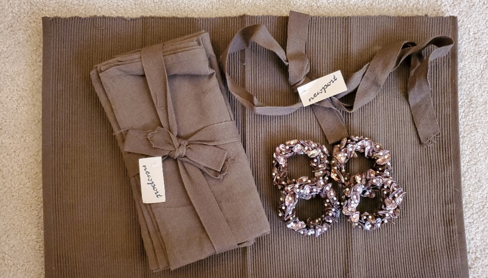 Placemats,napkins and napkin ring holders